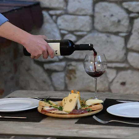 D'core ألاتشاتي