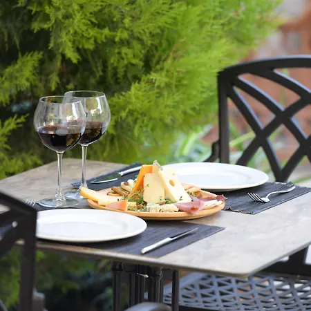 D'core Ξενοδοχείο